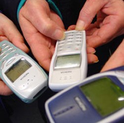 Netiquette: Be polite and put your smartphone down